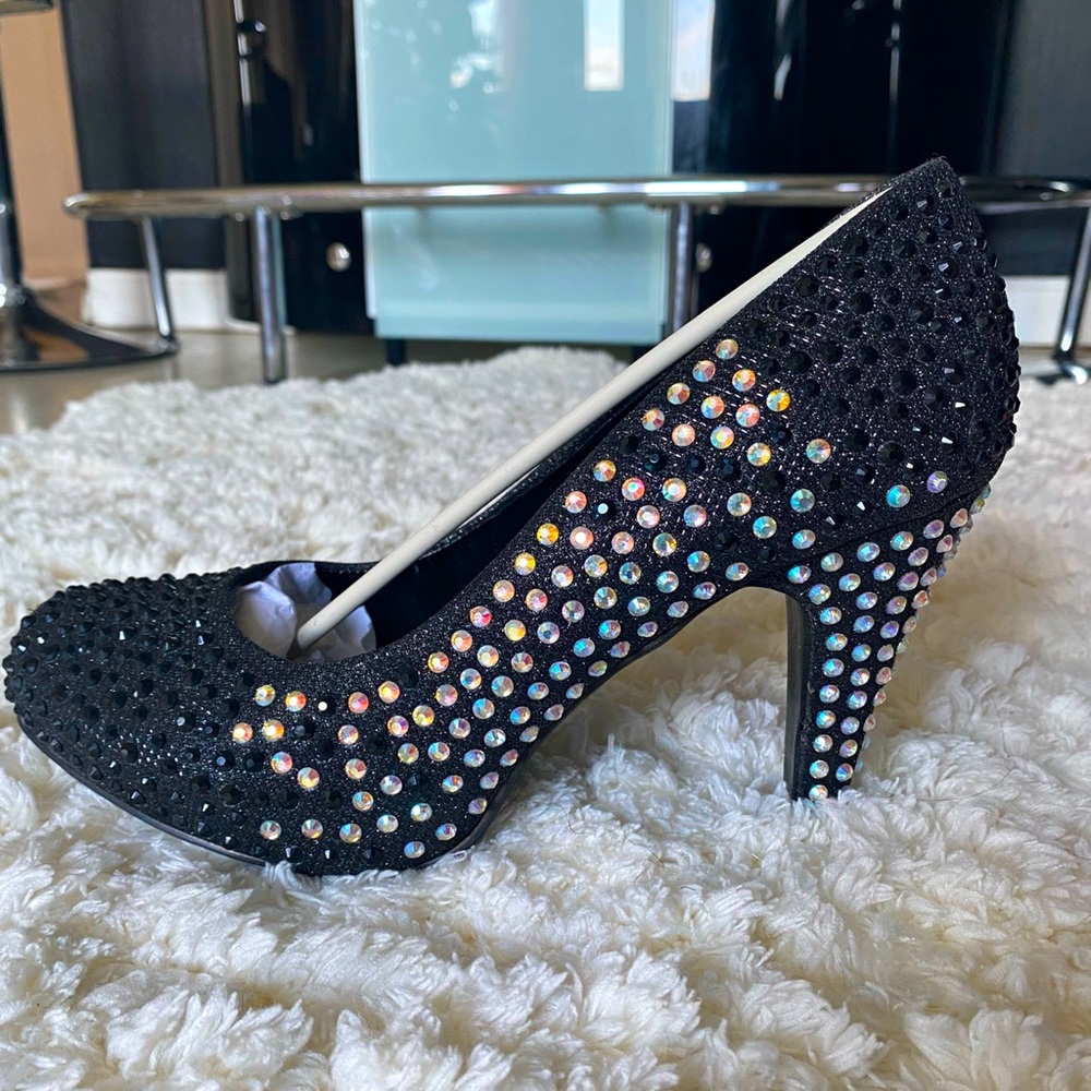 🌃WOMENS SIZE 10 MIDNIGHT PUMPS!🌃 Faux stone blk Jera rhinestone covered pumps